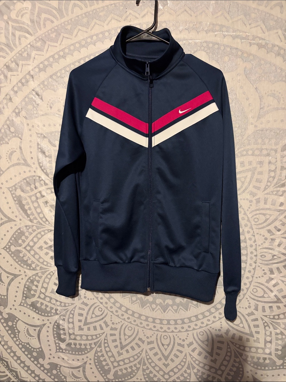 Nike Men’s Navy Jacket with Pink & White Chevron Accents size Large
